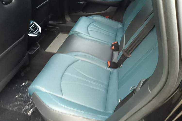 Used MG 7 2023 2.0T Automatic Trophy+ Ignition Glory Edition Left Rear Seat