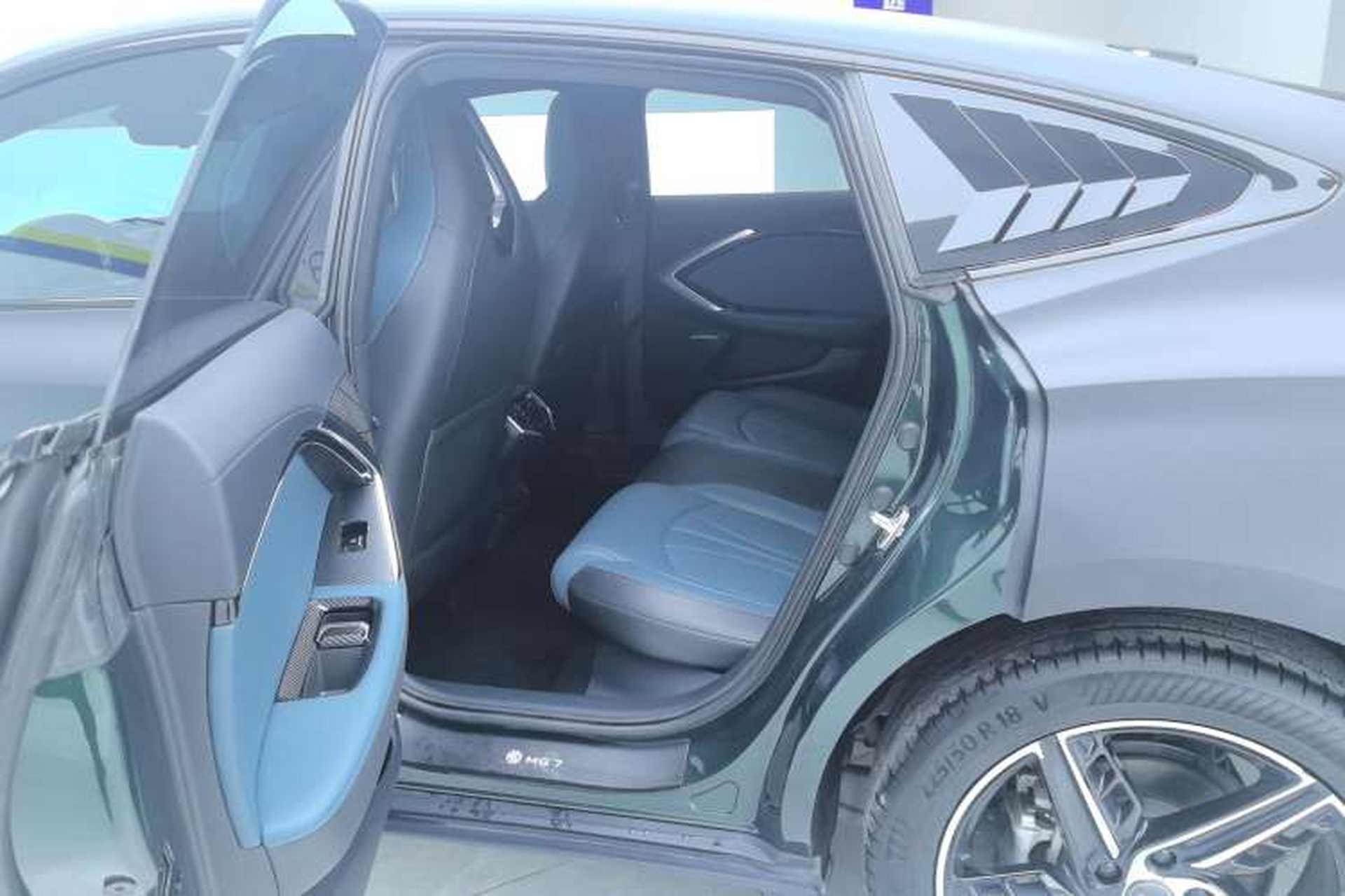 Used MG 7 2023 1.5T DCT Luxurious Supreme Edition Left Rear Seat