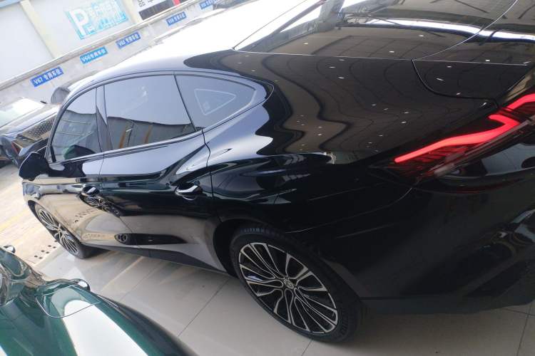 Used MG 7 2023 1.5T DCT Elegant & Graceful Edition Left Side