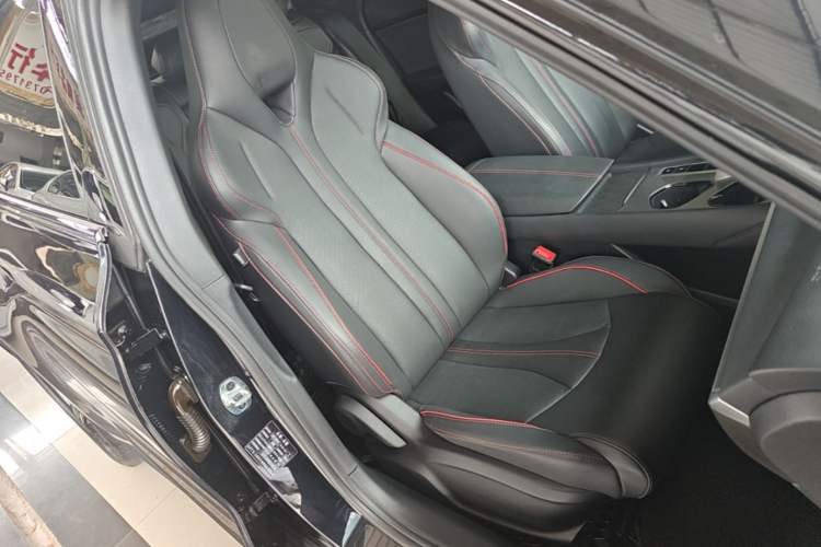 Used MG 7 2023 1.5T DCT Luxurious Supreme Edition Right Front Seat