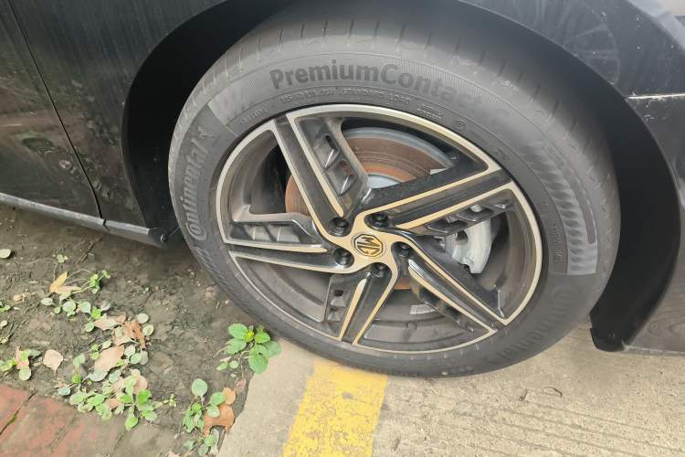 Used MG 7 2023 1.5T DCT Luxurious Supreme Edition Right Front Wheel Hub