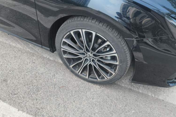 Used MG 7 2023 2.0T Automatic Hunter Luxury Edition Right Front Wheel Hub
