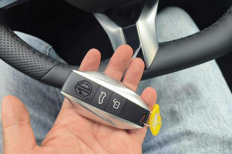 Used MG 7 2023 1.5T DCT Luxurious Supreme Edition Vehicle Key