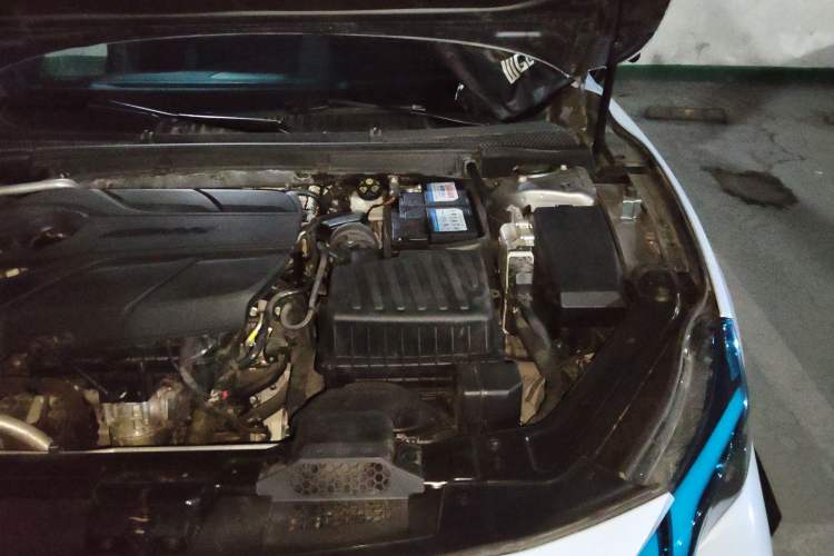 Used MG 7 2023 2.0T Automatic Hunter Luxury Edition Engine Bay Left