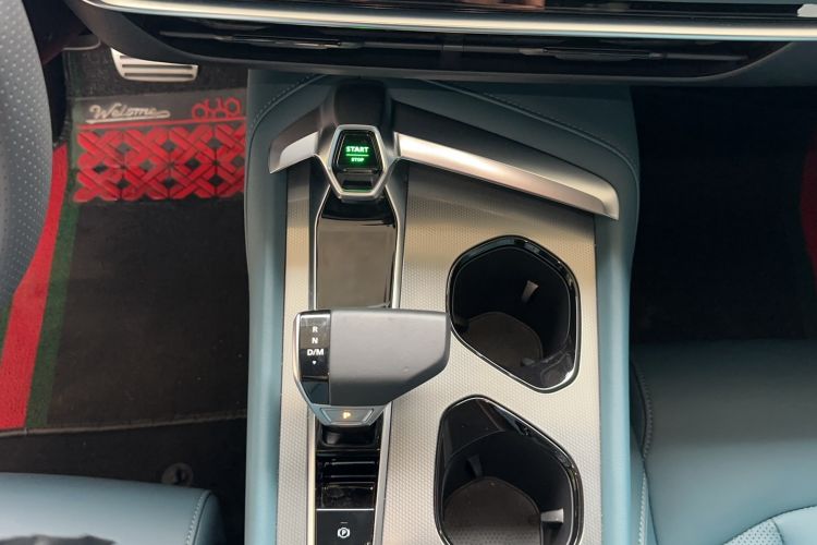 Used MG 7 2023 2.0T Automatic Trophy+ Ignition Glory Edition Audio And AC Panel