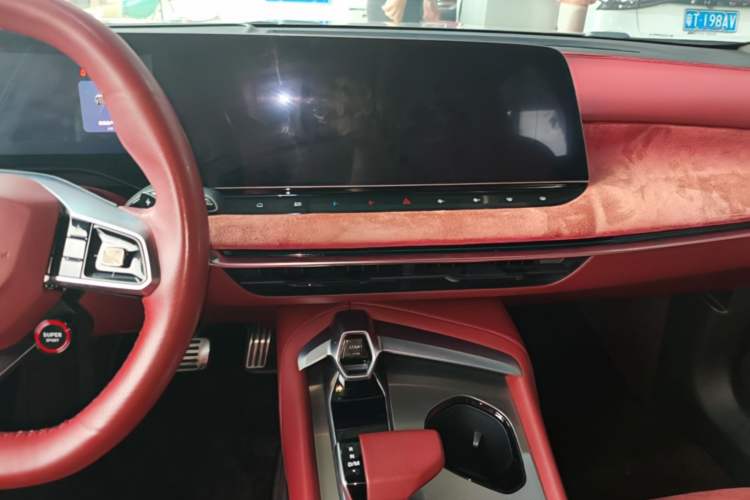 Used MG 7 2023 2.0T Automatic Hunter Luxury Edition Audio And AC Panel