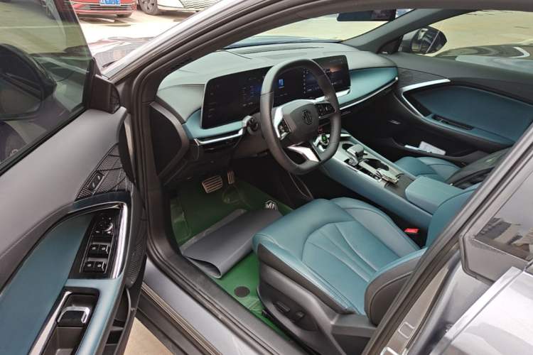 Used MG 7 2023 2.0T Automatic Hunter Luxury Edition Driver Seat
