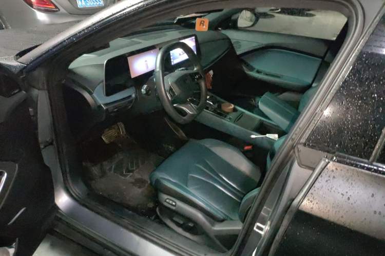 Used MG 7 2023 2.0T Automatic Trophy+ Ignition Glory Edition Driver Seat