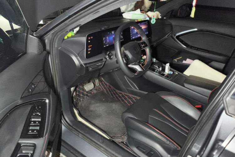 Used MG 7 2023 2.0T Automatic Hunter Luxury Edition Driver Seat