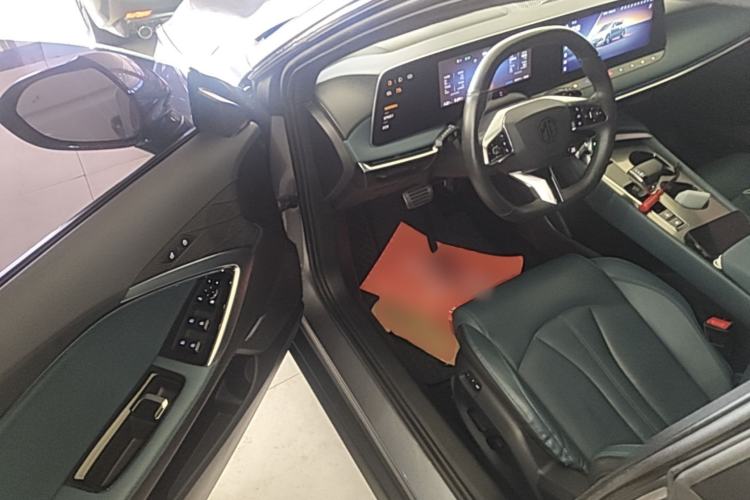 Used MG 7 2023 2.0T Automatic Trophy+ Ignition Glory Edition Driver Seat