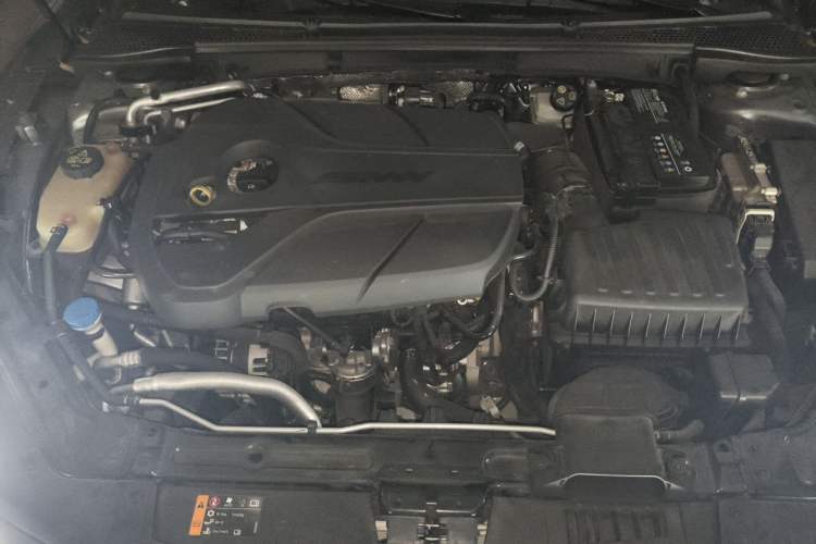 Used MG 7 2023 2.0T Automatic Hunter Luxury Edition Engine Bay
