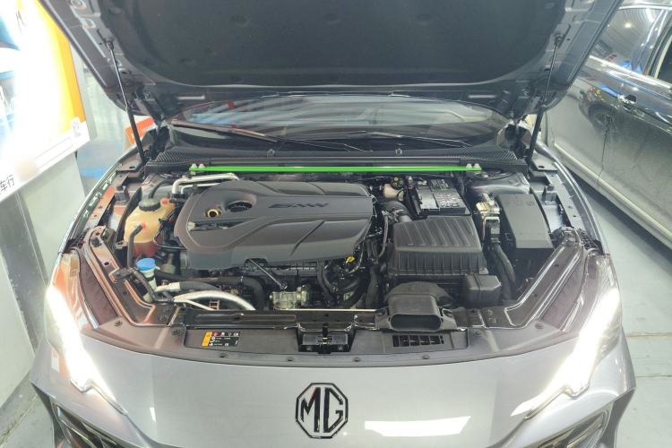 Used MG 7 2023 2.0T Automatic Trophy+ Ignition Glory Edition Engine Bay