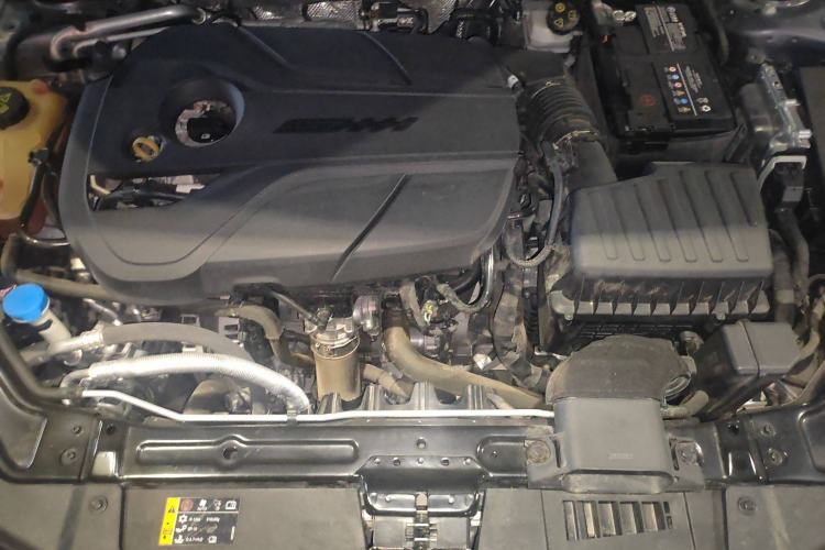 Used MG 7 2023 2.0T Automatic Hunter Luxury Edition Engine Bay