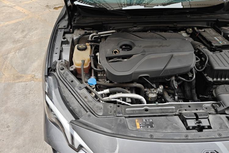 Used MG 7 2023 2.0T Automatic Hunter Luxury Edition Engine Bay Right
