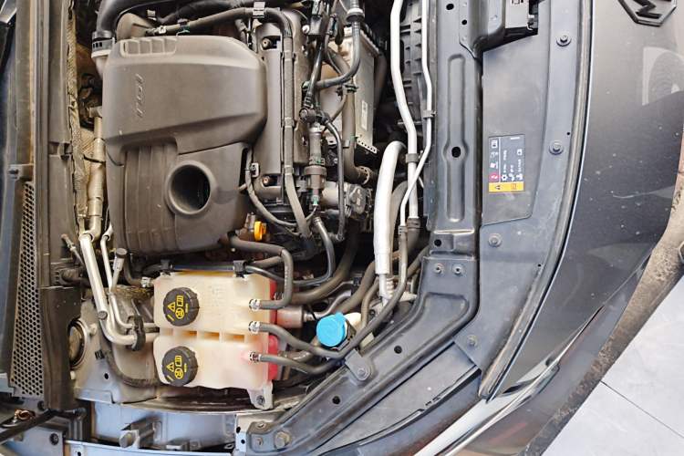 Used MG 7 2023 1.5T DCT Elegant & Graceful Edition Engine Bay Right