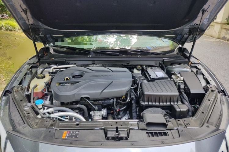 Used MG 7 2023 2.0T Automatic Hunter Luxury Edition Engine Bay