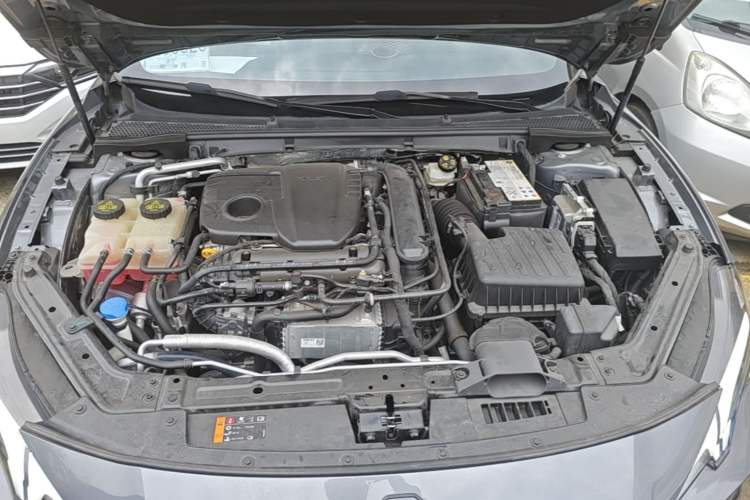 Used MG 7 2023 1.5T DCT Luxurious Supreme Edition Engine Bay