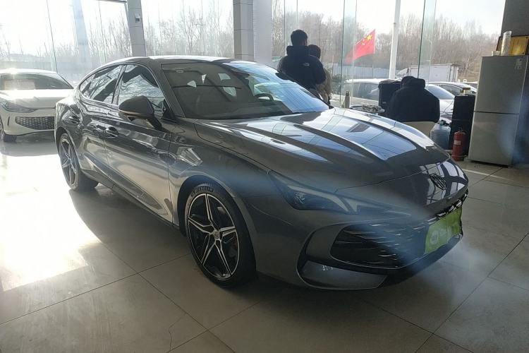 Used MG 7 2023 2.0T Automatic Trophy+ Ignition Glory Edition Exterior 2