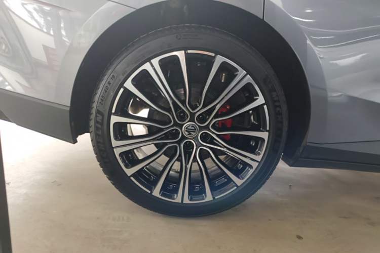 Used MG 7 2023 2.0T Automatic Hunter Luxury Edition Exterior 5