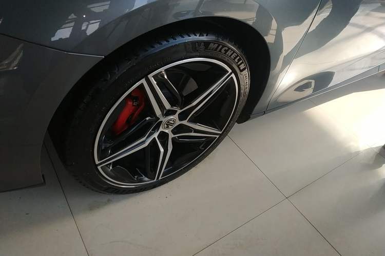 Used MG 7 2023 2.0T Automatic Trophy+ Ignition Glory Edition Exterior 7