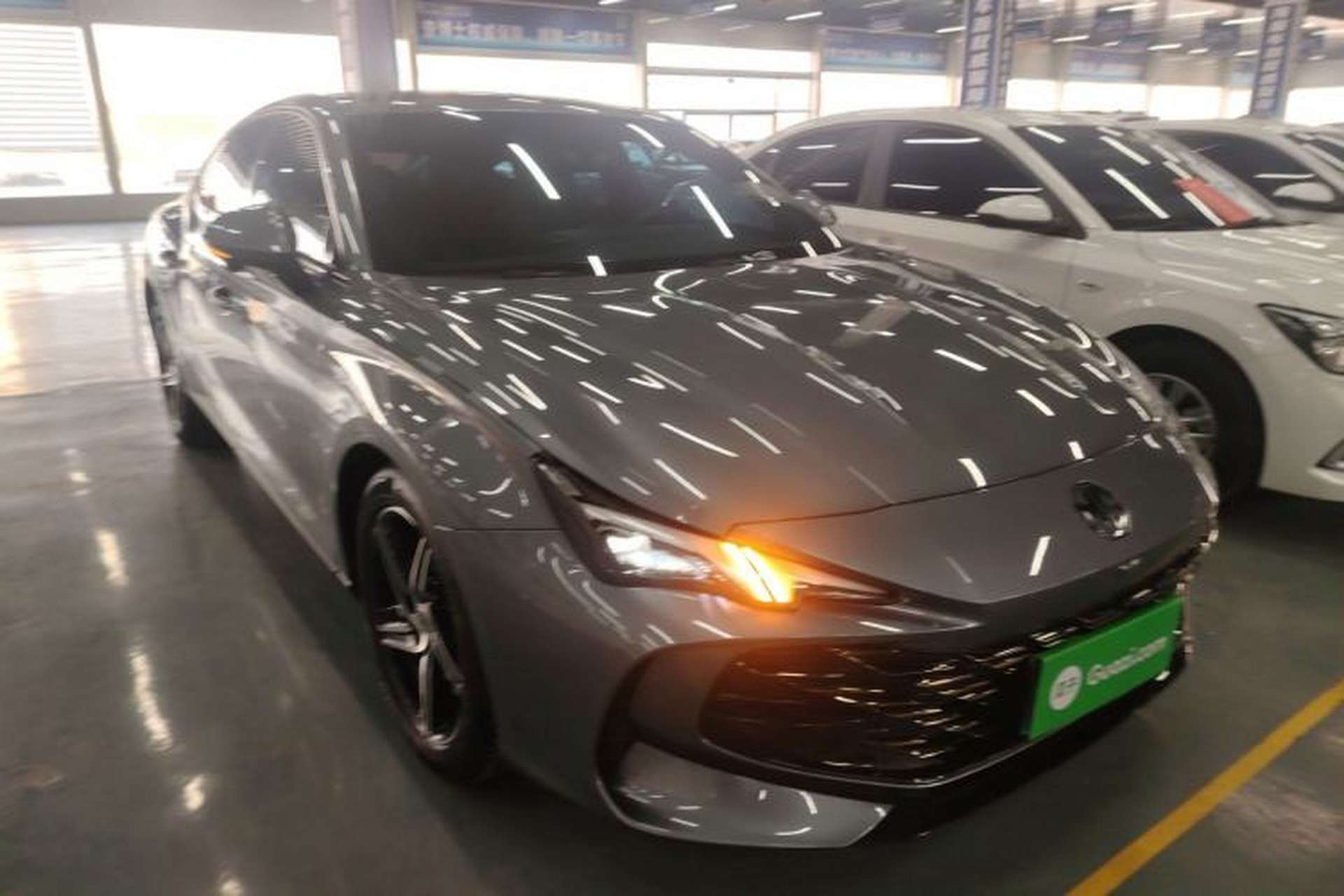 Used MG 7 2023 1.5T DCT Luxurious Supreme Edition Front Right 45 Deg