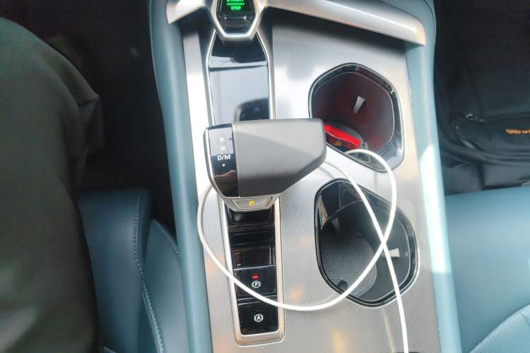 Used MG 7 2023 2.0T Automatic Hunter Luxury Edition Gear Lever