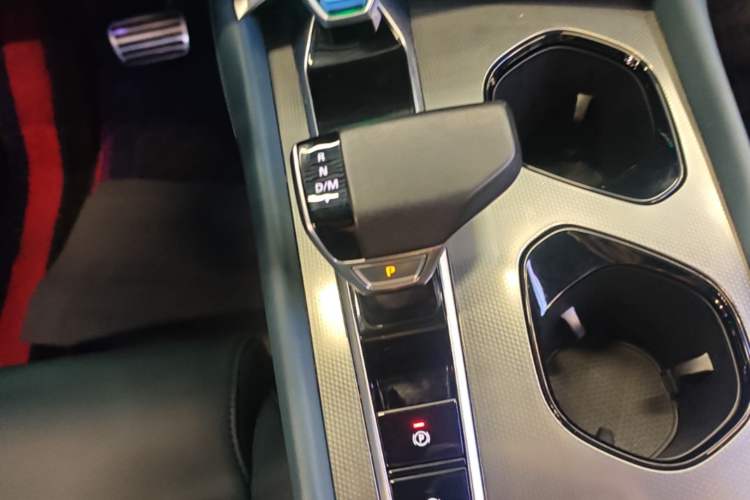 Used MG 7 2023 1.5T DCT Elegant & Graceful Edition Gear Lever