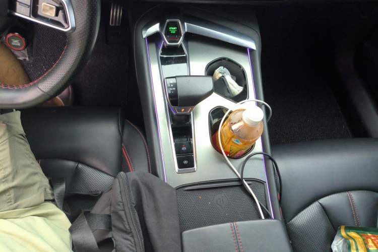Used MG 7 2023 2.0T Automatic Trophy+ Ignition Glory Edition Gear Lever