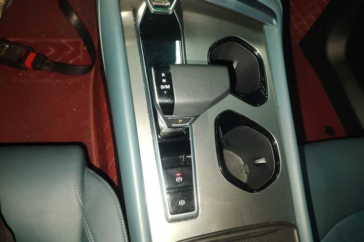 Used MG 7 2023 1.5T DCT Luxurious Supreme Edition Gear Lever