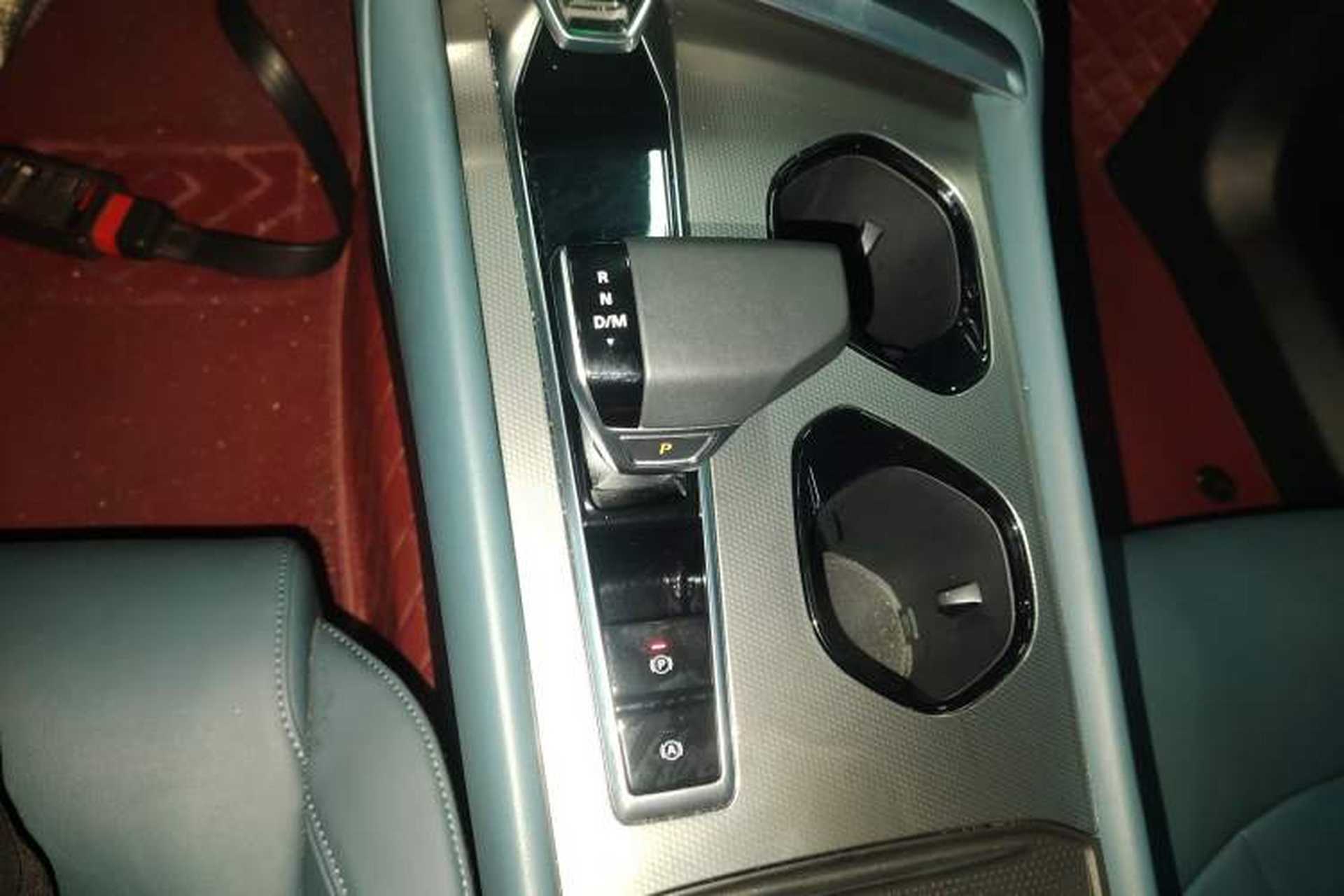 Used MG 7 2023 1.5T DCT Luxurious Supreme Edition Gear Lever