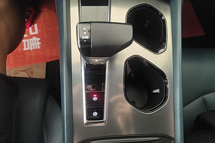 Used MG 7 2023 2.0T Automatic Trophy+ Ignition Glory Edition Gear Lever