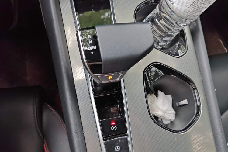 Used MG 7 2023 1.5T DCT Luxurious Supreme Edition Gear Lever