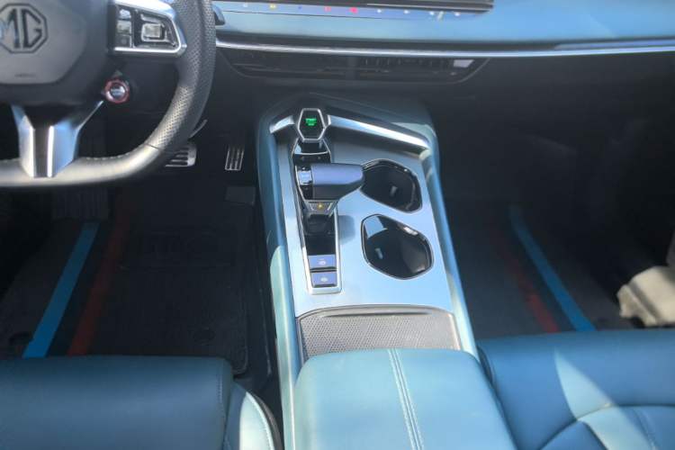 Used MG 7 2023 2.0T Automatic Hunter Luxury Edition Gear Lever