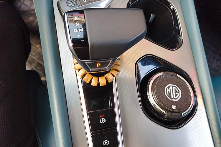 Used MG 7 2023 1.5T DCT Elegant & Graceful Edition Gear Lever