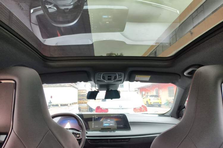 Used MG 7 2023 2.0T Automatic Trophy+ Ignition Glory Edition Headliner