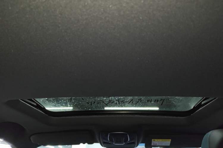 Used MG 7 2023 2.0T Automatic Hunter Luxury Edition Headliner