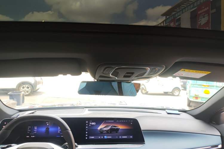 Used MG 7 2023 2.0T Automatic Hunter Luxury Edition Headliner