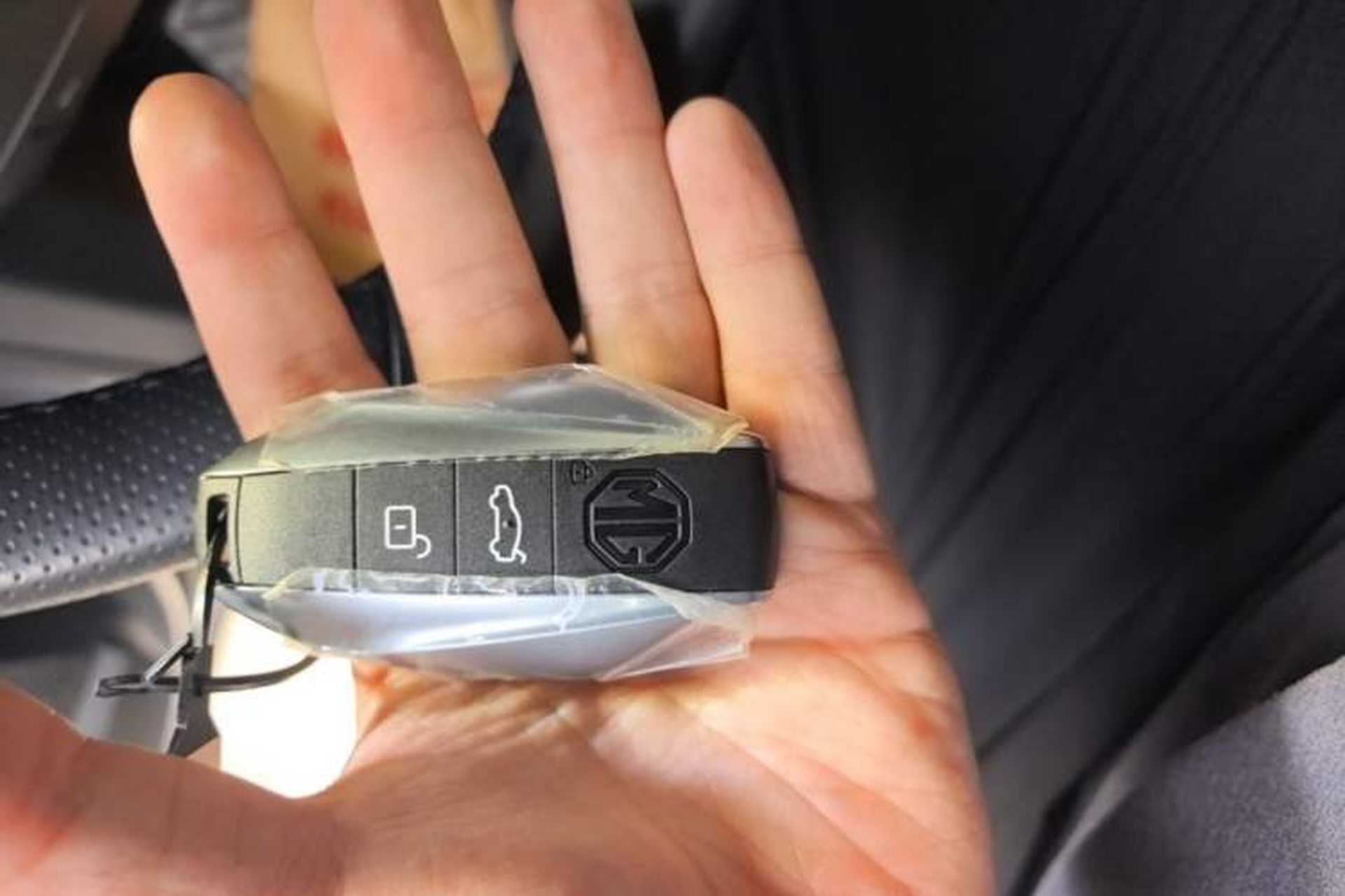 Used MG 7 2023 2.0T Automatic Trophy+ Ignition Glory Edition Interior 1