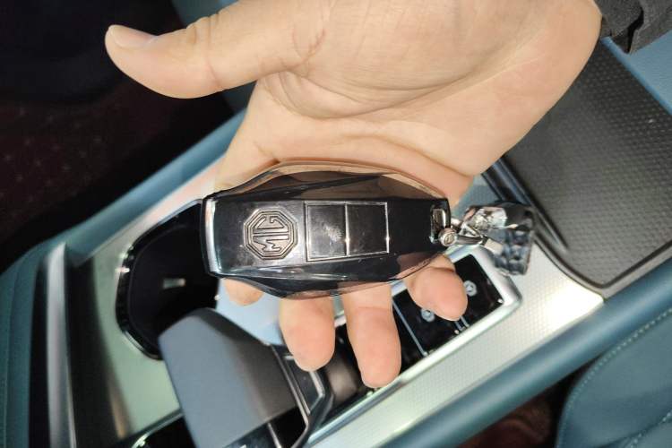 Used MG 7 2023 2.0T Automatic Trophy+ Ignition Glory Edition Interior 1