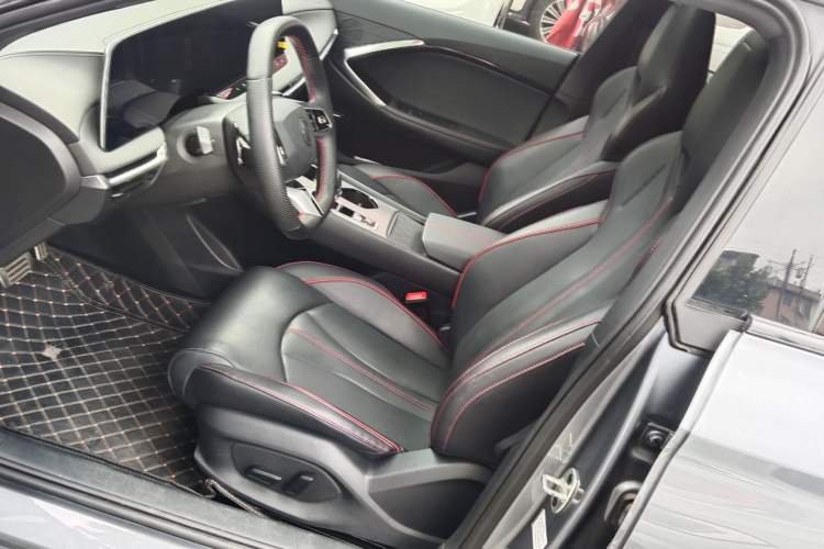 Used MG 7 2023 2.0T Automatic Hunter Luxury Edition Interior 5