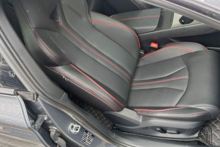 Used MG 7 2023 2.0T Automatic Hunter Luxury Edition Interior 8