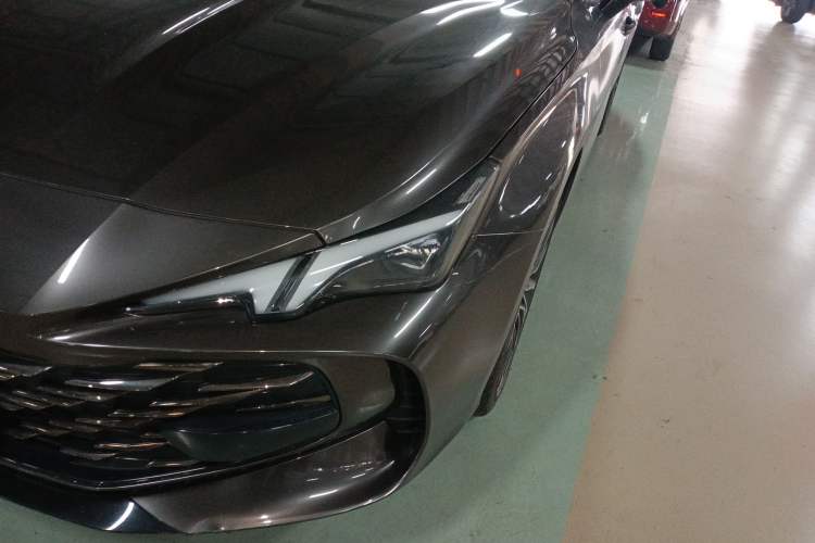 Used MG 7 2023 2.0T Automatic Hunter Luxury Edition Left Front Headlight