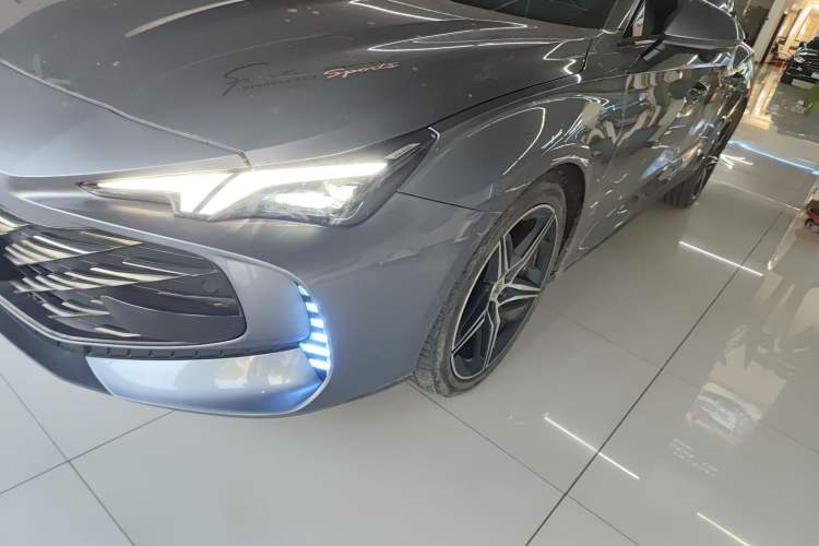Used MG 7 2023 2.0T Automatic Trophy+ Ignition Glory Edition Left Front Headlight