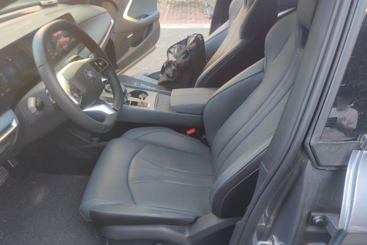 Used MG 7 2023 2.0T Automatic Hunter Luxury Edition Left Front Seat