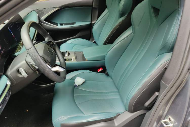 Used MG 7 2023 2.0T Automatic Hunter Luxury Edition Left Front Seat