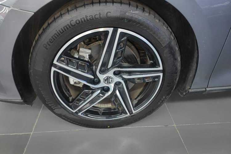 Used MG 7 2023 1.5T DCT Luxurious Supreme Edition Left Front Wheel Hub