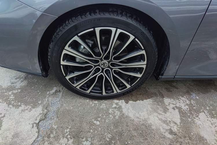 Used MG 7 2023 1.5T DCT Elegant & Graceful Edition Left Front Wheel Hub