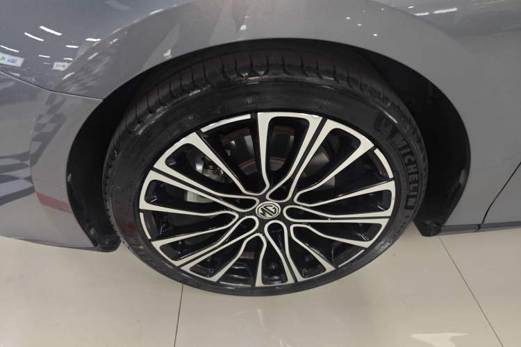 Used MG 7 2023 2.0T Automatic Hunter Luxury Edition Left Front Wheel Hub