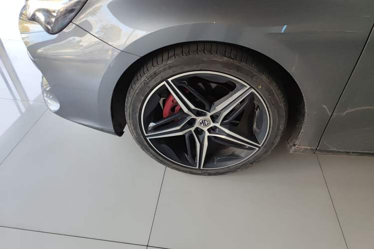 Used MG 7 2023 2.0T Automatic Trophy+ Ignition Glory Edition Left Front Wheel Hub