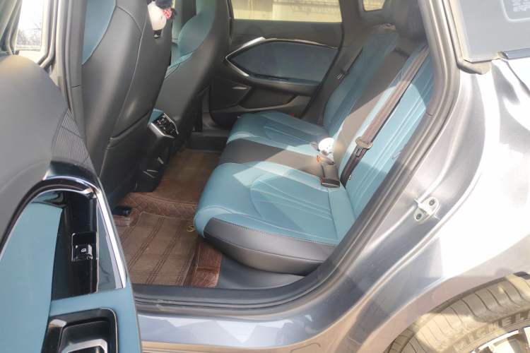 Used MG 7 2023 2.0T Automatic Hunter Luxury Edition Left Rear Seat
